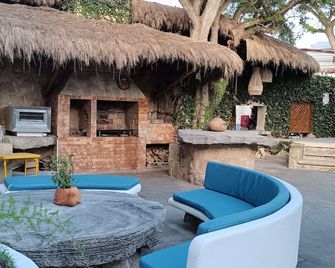 Hosteria Punta Blanca - Salinas - Patio