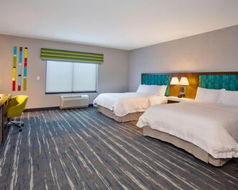 Hampton Inn & Suites Athens/I-65 (Huntsville Area) - Athens - Bedroom