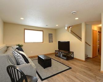Updated Twin Home near Sanford Medical Center - West Fargo - Living room