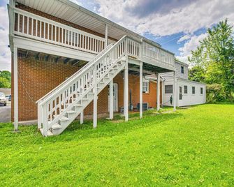 Shop, Explore & Relax! Apt 3 Mi to Dtwn Clearfield - Clearfield - Budova