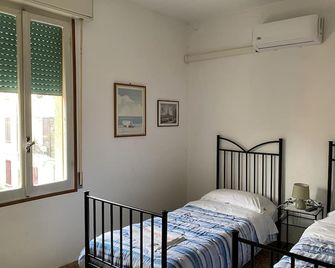 B&B 아코시 - 볼로나 - 침실