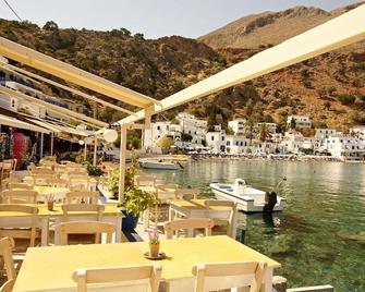 Madares Hotel - Loutro
