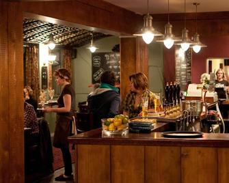 Oak Inn - Worcester - Bar