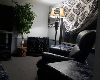 Cozy Upper Apartment at Hiawatha House near Pipestone National Monument - Pipestone