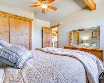 Dillon Ranch Retreat w/ Endless Mountain Views - Dillon - Slaapkamer