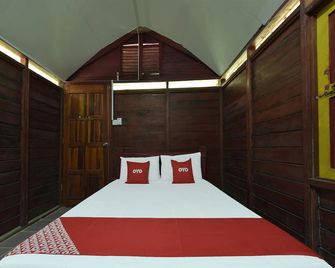 OYO 90630 Mat Leon Village - Kuala Tahan