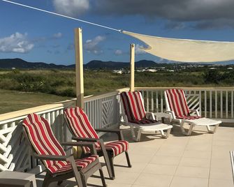 Paradise Cove Secluded Pristine Villa, 'Margarita' - Frederiksted - Balkon