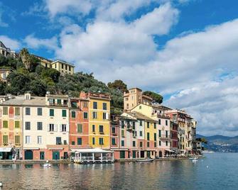 Splendid apt in Portofino - Portofino - Building
