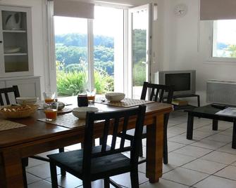 2 quiet gites in the Ballons des Vosges regional natural park - Labaroche - Dining room