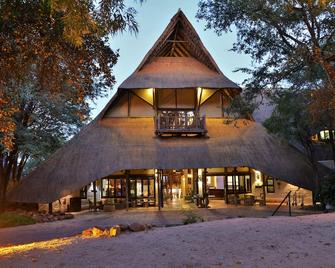Victoria Falls Safari Suites - Victoria Falls - Rakennus