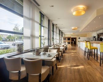 Garner Hotel Erlangen SüD By IHG - ארלנגן - מסעדה