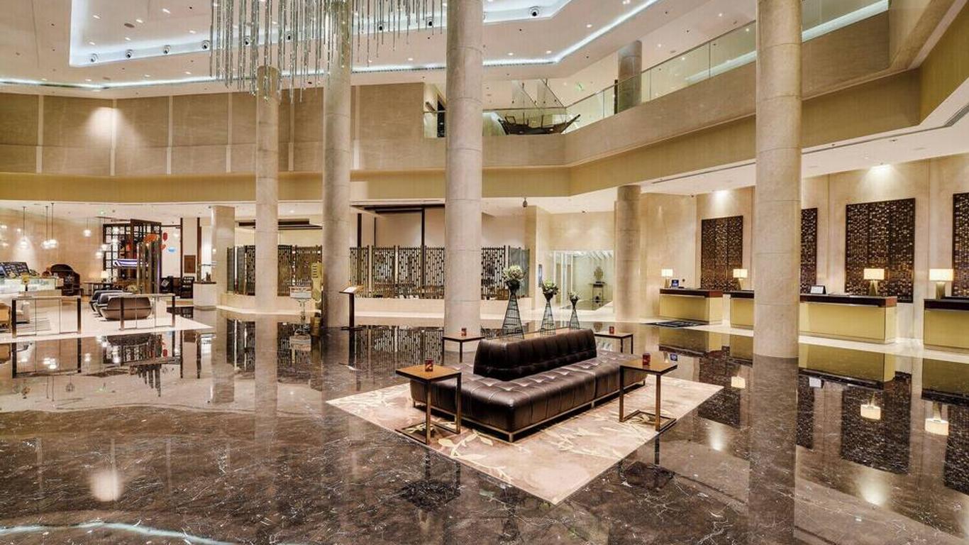 Marriott Kochi Hotel