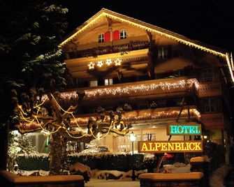 Alpenblick Hotel & Restaurant Wilderswil by Interlaken - Wilderswil - Edifici