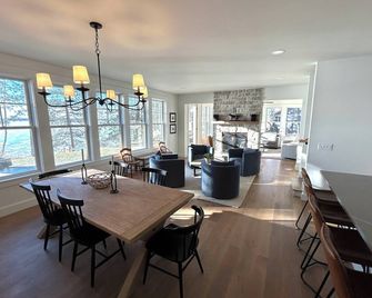 Wonderview - a beautiful lakeside cabin on the Whitefish lake chain - Pine River - Dining room