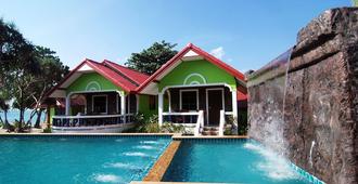 Lanta Nature Beach Resort - Ko Lanta - Bể bơi