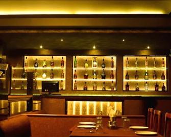 Hotel Surya Executive - Solāpur - Bar