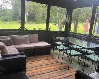 Peaceful Retreat in White Mountains - Sugar Hill - Sala de estar