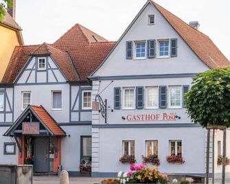 Hotel-Gasthof Neue Post - Oberdachstetten - Edificio