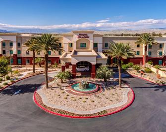 Hampton Inn & Suites Palm Desert - Palm Desert - Building