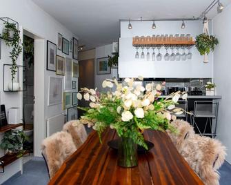 Central location! Modern and secret apartment. - Davos - Restaurant