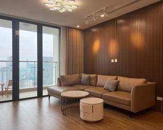 Vinhomes Skylake Ha Noi - Emma Housing - هانوي - غرفة معيشة
