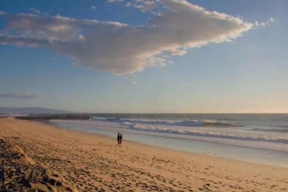 فندق واجنحة فندقية رمادا راس الخيمة