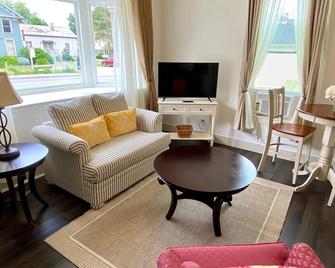 Water Street Apartments - Williamstown - Living room