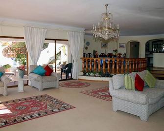 Genies Villa Boutique Algarve - Almancil - Living room