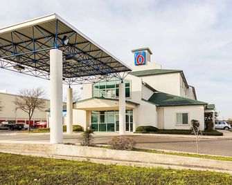 Motel 6-San Antonio, Tx - Sea World North - San Antonio - Edificio
