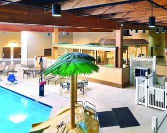 Ramkota Hotel & Conference Center - Casper - Piscina