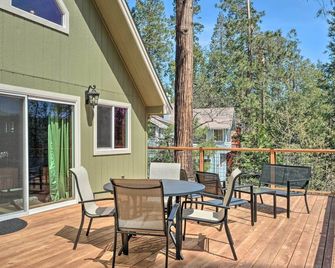 Woodsy Retreat Modern MI-Wuk Village Cab - Mi Wuk Village - Patio