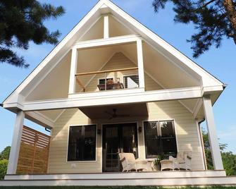 Private Lakefront Retreat The Cottage at Haven - Cape May Court House - Building