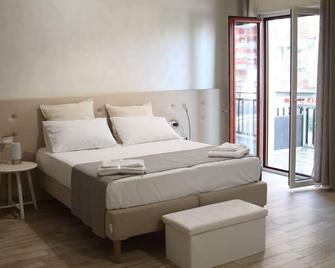 Michelangelo Home B&B - Rossano - Camera da letto