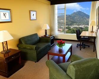 Plaza Hotel and Suites - San Salvador - Living room