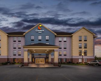 Comfort Inn Indianapolis East - Indianapolis - Bâtiment