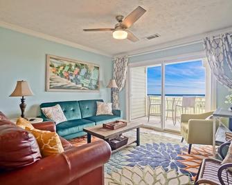 A Seaside Escape - Oibv 707 / 1000 Caswell Beach Road. - Coastal Vacation - Caswell Beach - Living room