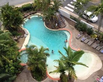 Just Perfect Apartment with Ocean Views - Golden Beach - Pool