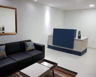 Pousada la Portella - Cabo Frio - Sala de estar