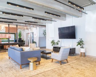 East Side Studio Apt - Near Brady St and Fiserv with Balcony - Milwaukee - Lobby