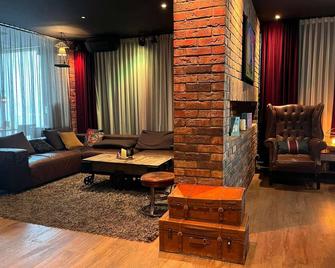B&B HOTEL Derby - Derby - Olohuone