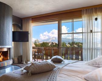 Hostellerie du Pas de L'Ours Relais et Chateaux - Crans-Montana - Bedroom