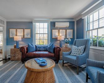 Anchor Inn - Nantucket - Sala de estar
