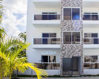 Its apartment - San Rafael del Yuma - Edificio