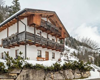 Agriturismo El Cirum Boe - Livinallongo del Col di Lana - Edificio