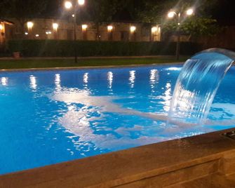 Mogla Tashan Hotel - Mugla - Zwembad