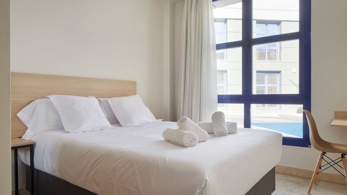 Hotel Logroño Avda de Madrid 25