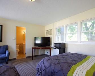 Custom Stay Residence And Suites - Hutchinson - Habitación