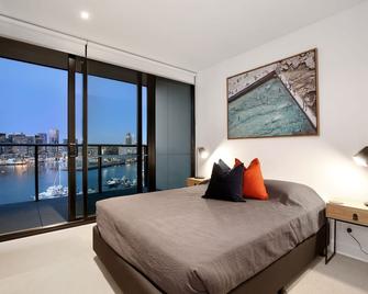 Orange Stay At Collins Wharf - Melbourne - Bedroom