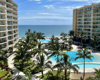 Beachfront Condo Delcanto Resort - Nuevo Vallarta - Piscina