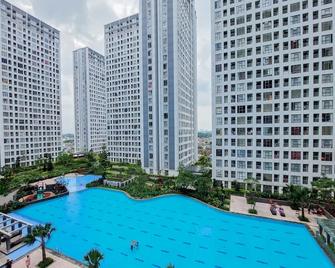 Comfort 2Br Apartment At 29Th Floor M-Town Residence - South Tangerang City - Pool